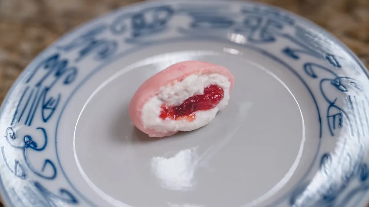 Fresh Strawberry Mochi 2